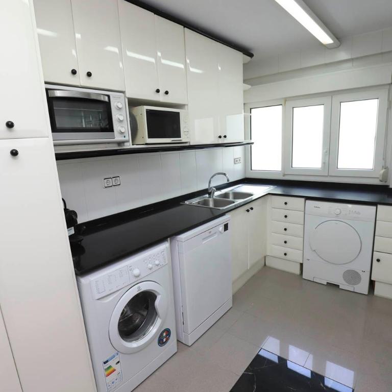 DIFFERENTFLATS Bello Horizonte - Three-Bedroom Apartment with Sea View - 19