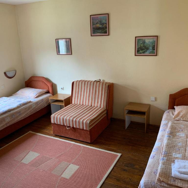 Vila Rakoč - Dvokrevetna Soba s Pomoćnim Ležajem - 7