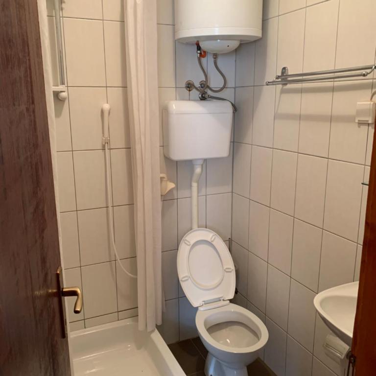 Vila Rakoč - Dvokrevetna Soba s Pomoćnim Ležajem - 8