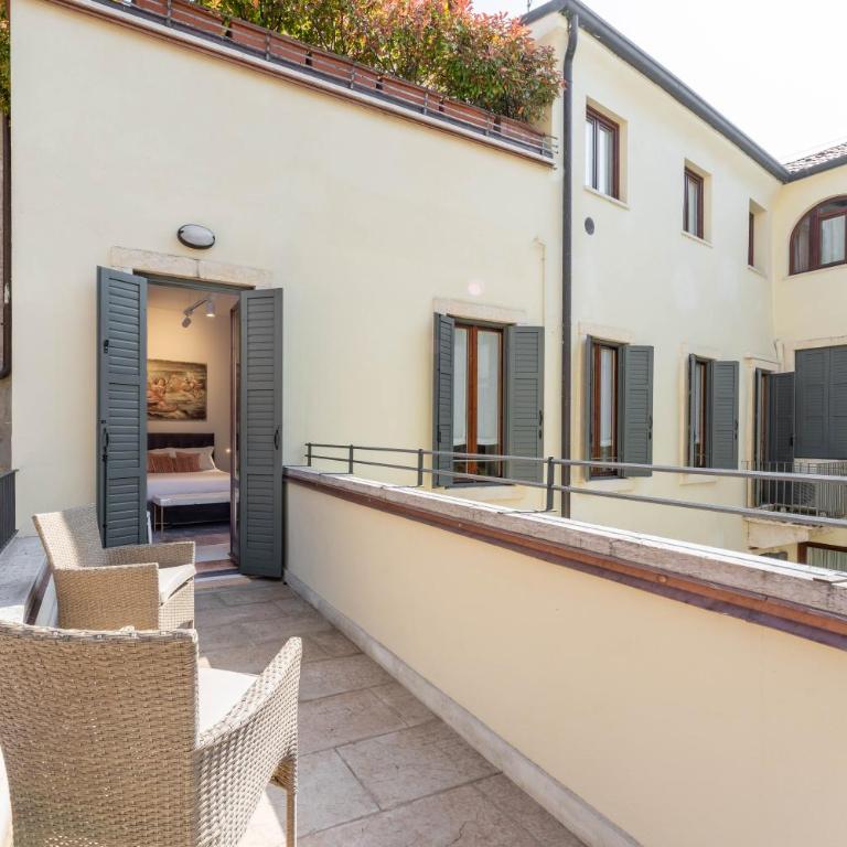 Palazzo Venier - One-Bedroom Apartment - 14