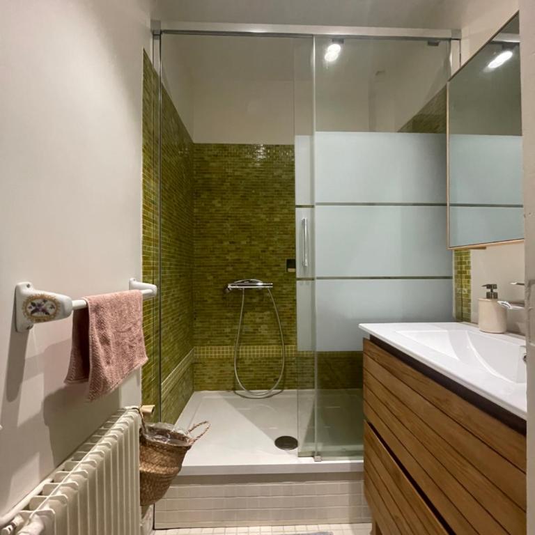 Appartement parisien - One-Bedroom Apartment - 11