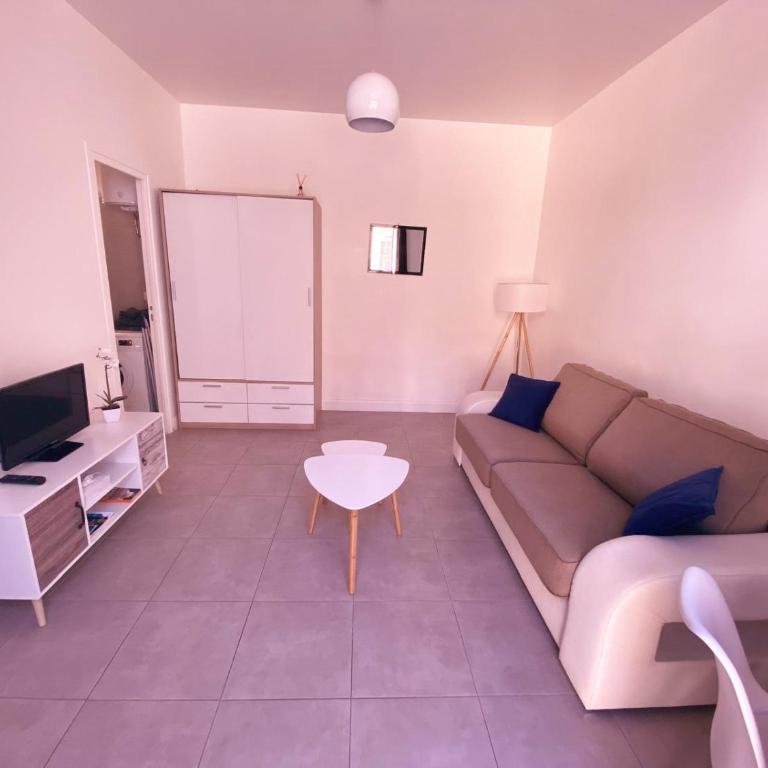 CENTRE VILLE - Appartement 1 Chambre - 6