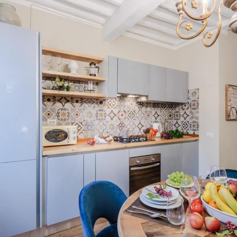 Casa Chiostro, a Central 3 bedrooms Apartment - Appartamento con 3 Camere da Letto - 35