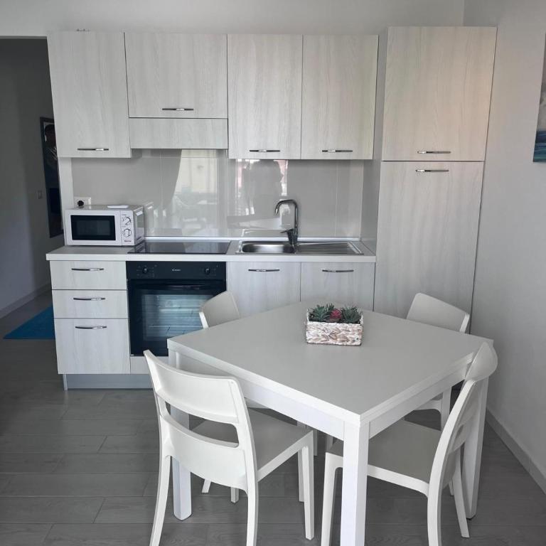 CASA PATTY - Appartamento con 2 Camere da Letto - 9