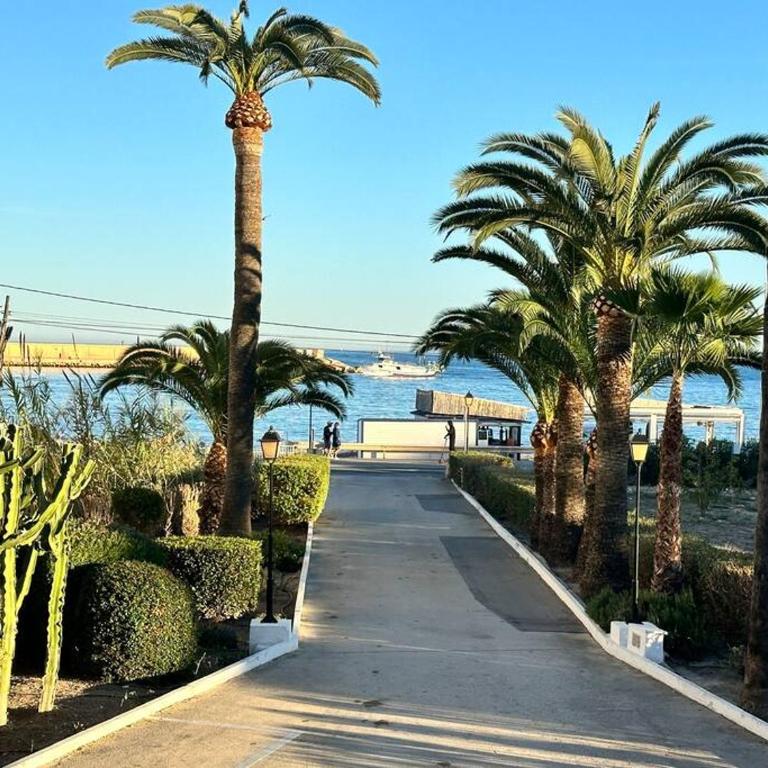 Appartement face à la mer avec parking gratuit libre d'accès - Apartamento de 2 dormitorios - 1