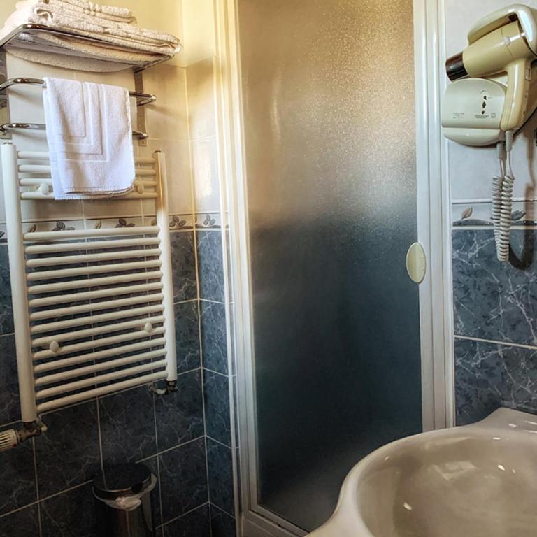 Hotels Les Catrems & Le Montagnou - Chambre Lits Jumeaux - Les Catrems - 5
