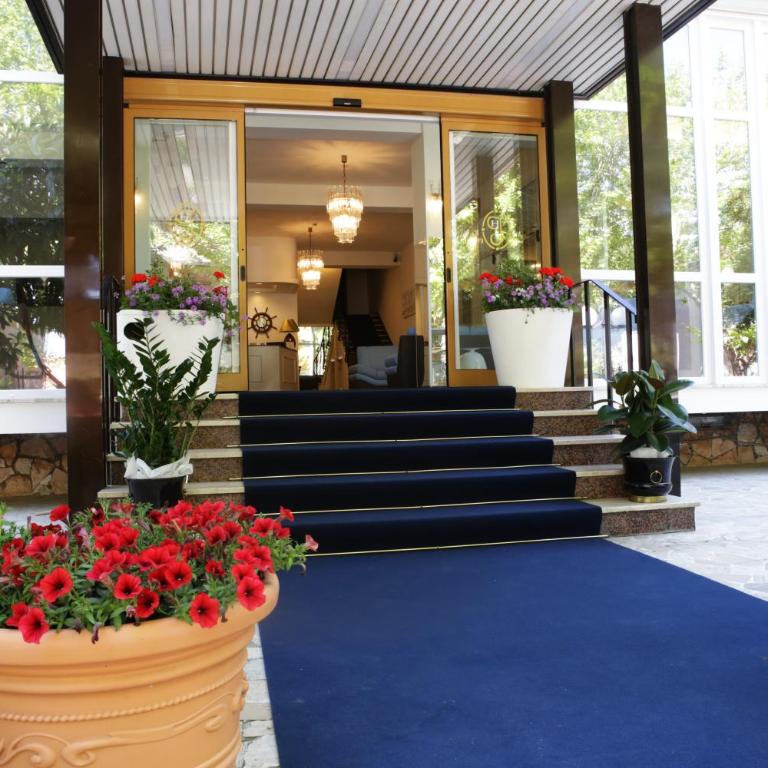 Hotel Jolie - Camera Familiare - 2