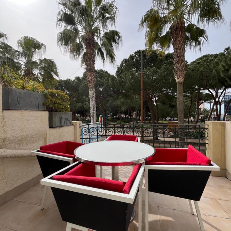 Appartement sur la Pinède à Juan les pins - Appartement avec Terrasse - 14