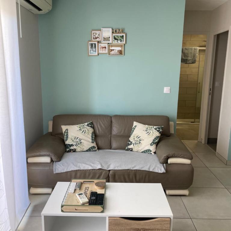 Appartement calme, climatisé 3min à pied de la mer - Appartement 2 Chambres - 10