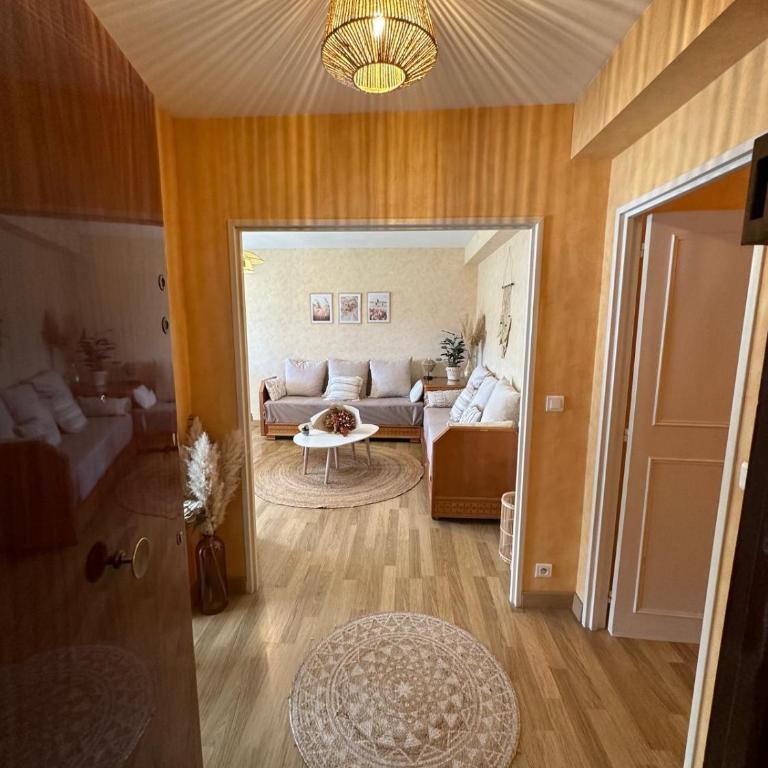 Spacieux 2 chambres 65m2 climatisé au village médiéval entre Nice et Antibes - Appartamento con 2 Camere da Letto, Balcone e Terrazza - 2