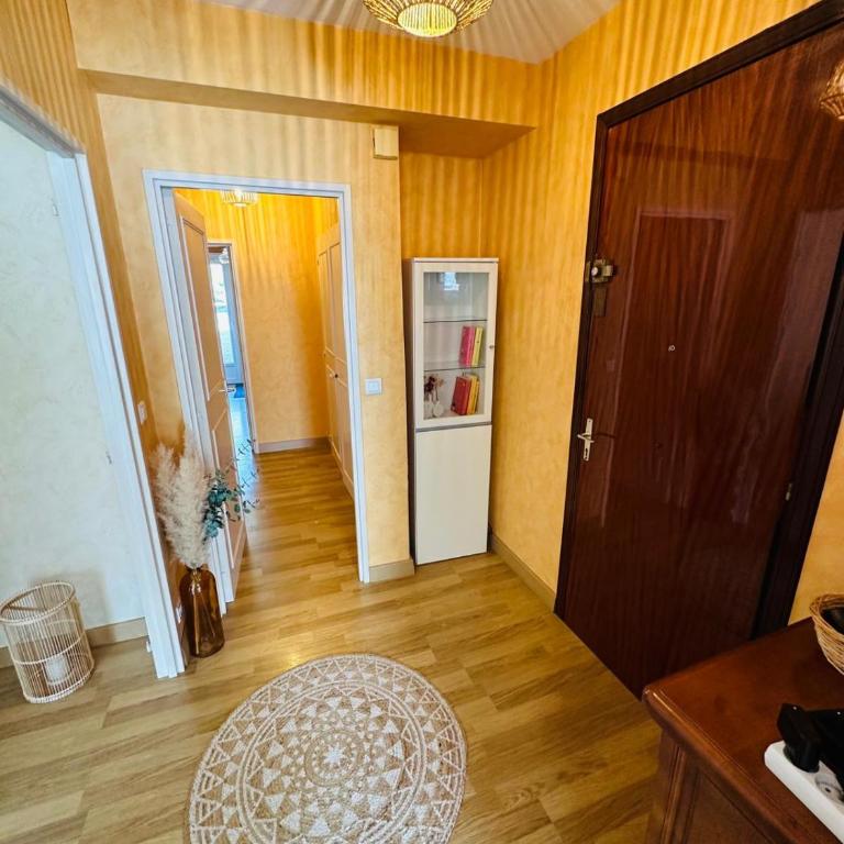 Spacieux 2 chambres 65m2 climatisé au village médiéval entre Nice et Antibes - Appartamento con 2 Camere da Letto, Balcone e Terrazza - 8