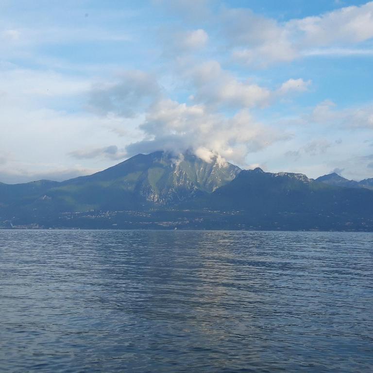 Attilio High Living Suites - Adults Only - King Suite with Side Lake View and Balcony - 9