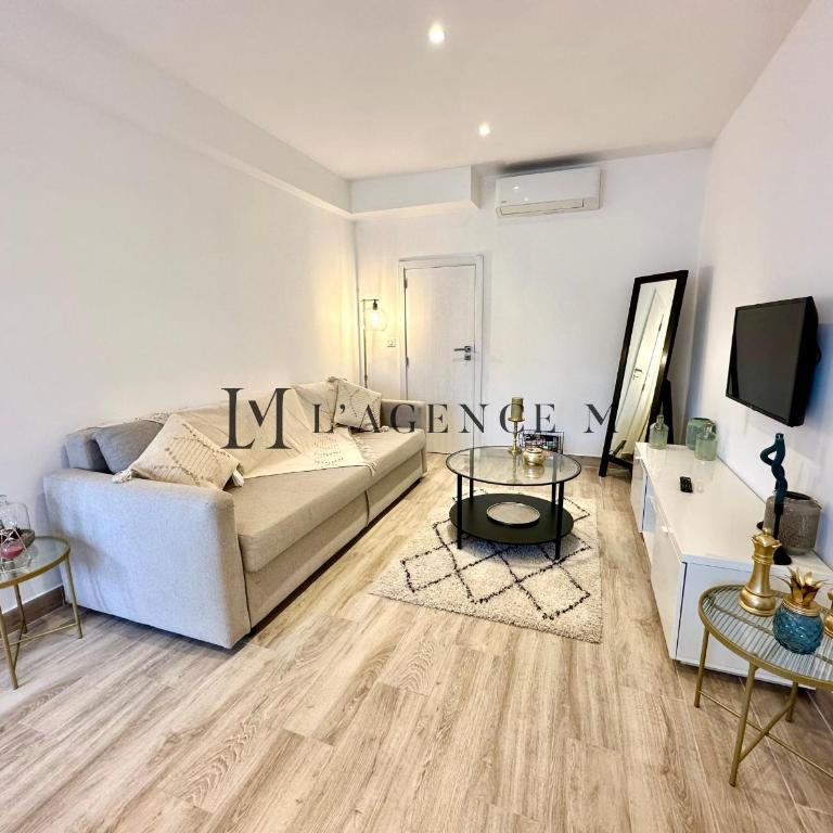 Saint-Antoine - rez-de-villa rénové avec terrasse et entrée privée, parking Calvi - Appartement 2 Chambres - 2