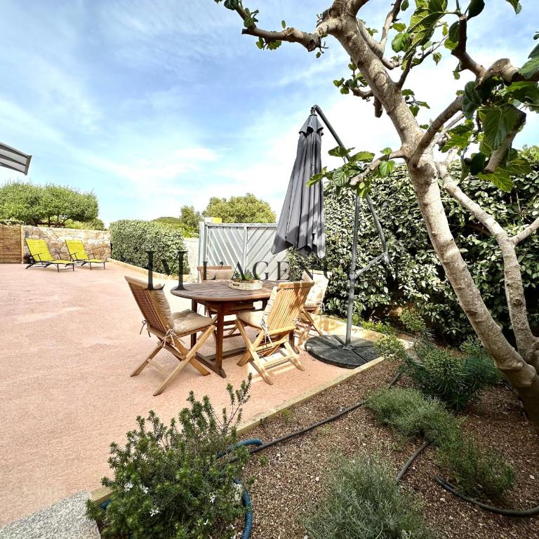 Saint-Antoine - rez-de-villa rénové avec terrasse et entrée privée, parking Calvi - Appartement 2 Chambres - 1