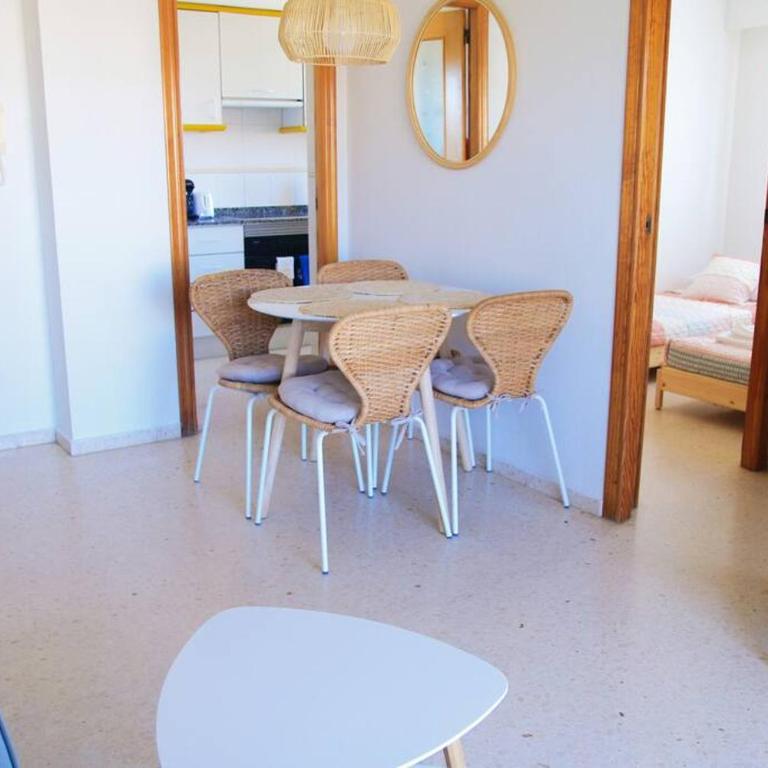 Apartamento con piscina en Playa de Gandía - Apartamento de 2 dormitorios - 2