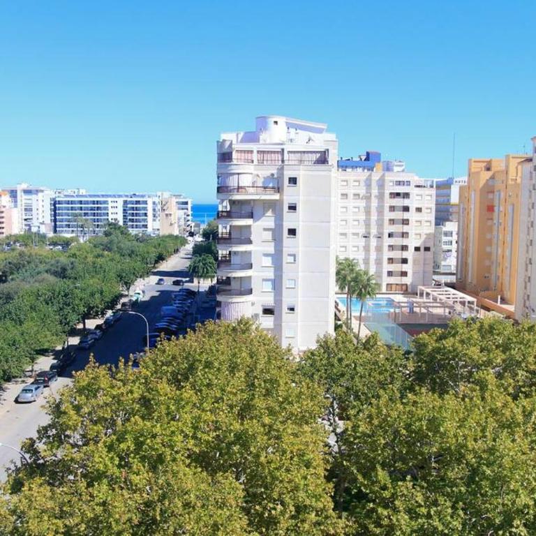 Apartamento con piscina en Playa de Gandía - Apartamento de 2 dormitorios - 8