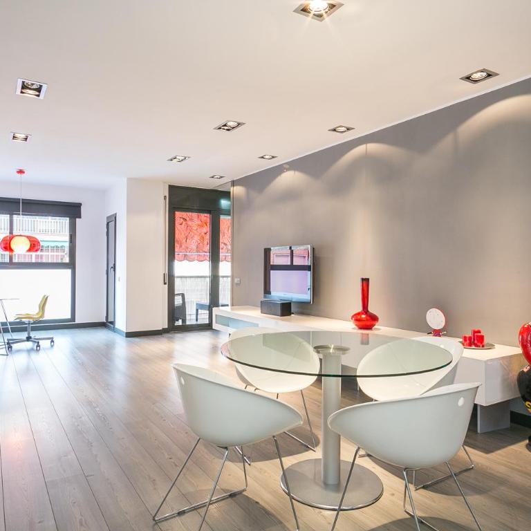 Welcomy Sagrera - Three-Bedroom Apartment - 1