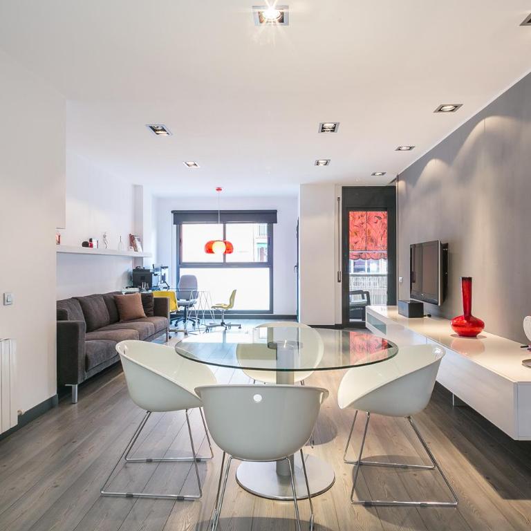 Welcomy Sagrera - Three-Bedroom Apartment - 9