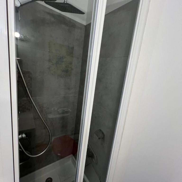beau studio centre ville et proche gare - Appartement 1 Chambre - 13