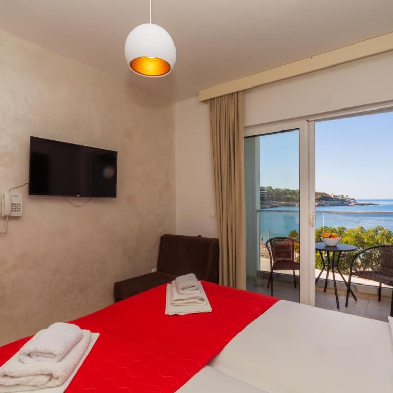 David Lux beach rooms - Deluks Soba sa Bračnim Krevetom / Zasebnim Krevetima, Balkonom i Pogledom na More - 2