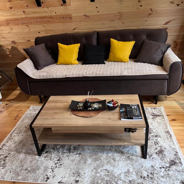 Pine forest-Black - Room #1184319401 - 13