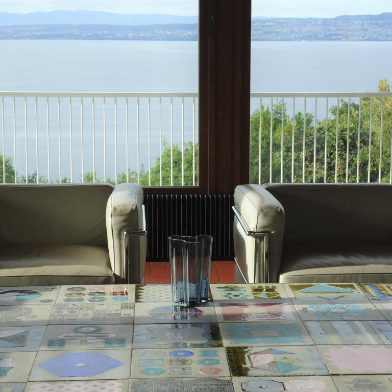 Evian villa with Lake Geneva views in 1960 mid-century modern style - Villa - 5