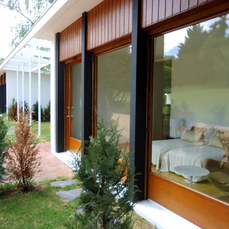 Evian villa with Lake Geneva views in 1960 mid-century modern style - Villa - 26