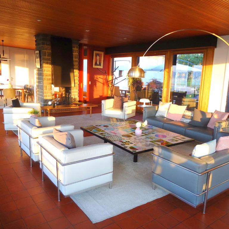 Evian villa with Lake Geneva views in 1960 mid-century modern style - Villa - 3