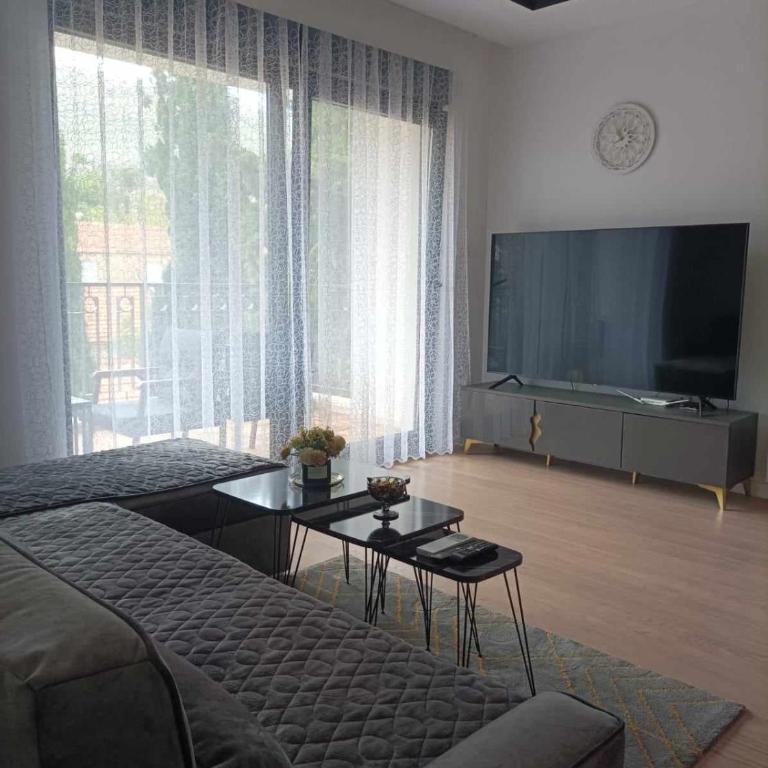 Holiday in Trebinje Apartment - Apartman sa 1 Spavaćom Sobom - 3