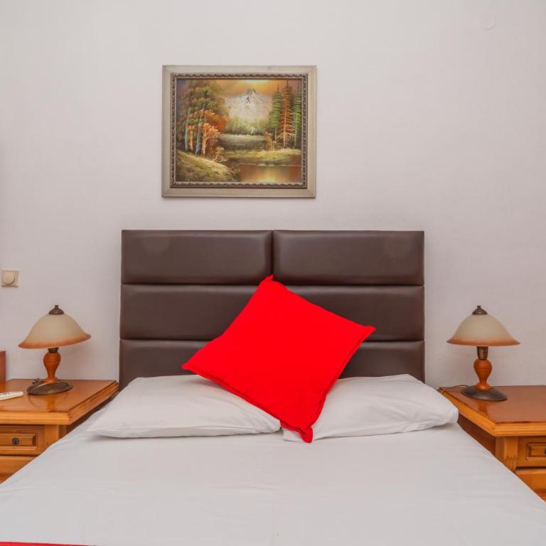 Apartments Atlantis - Double Room with Sea View - 6