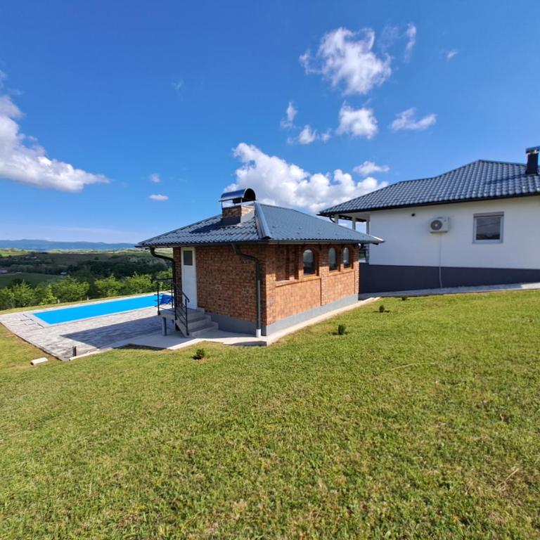Vikendica sa bazenom Staša - Vila sa 3 Spavaće Sobe - 10