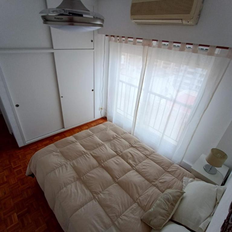 Bonito, luminoso y tranquilo en una gran ubicación - One-Bedroom Apartment - 8