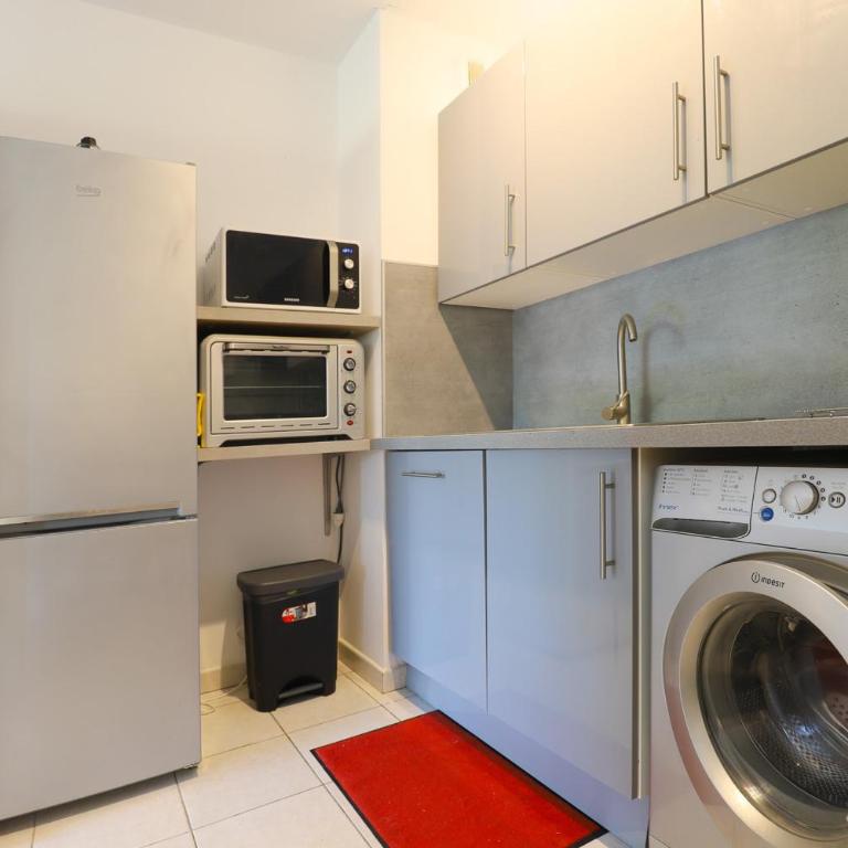 Sweet Apartment in Mandelieu - Pool & tennis court - Apartment - 14