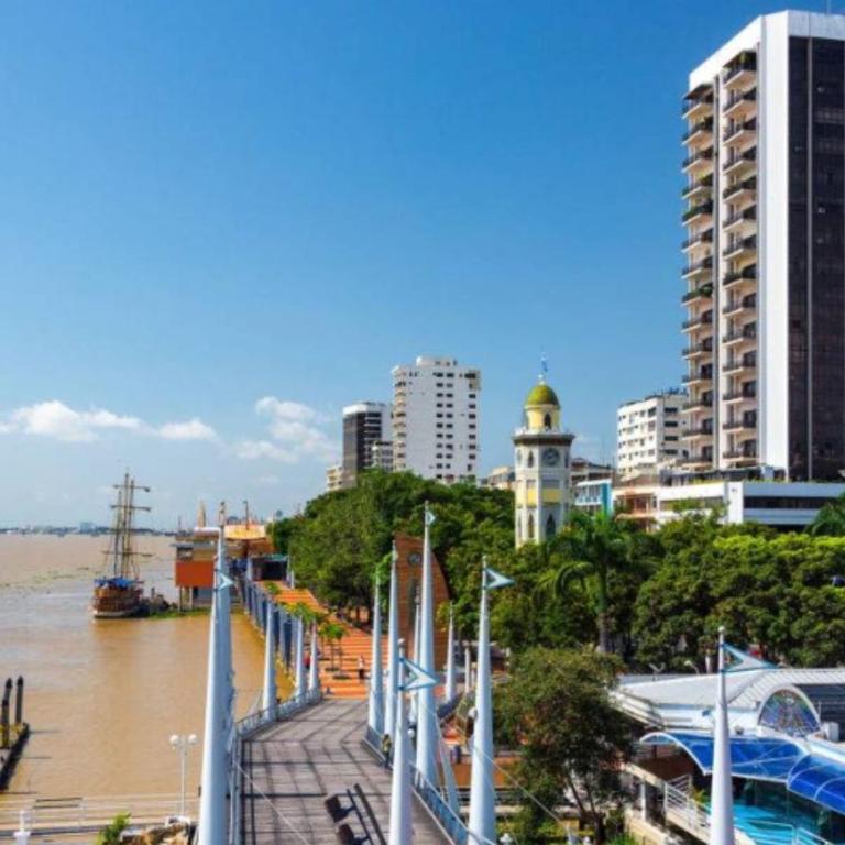 Penthouse en piso alto con vista al río, Guayaquil + PARQUEO - Two-Bedroom Apartment - 36