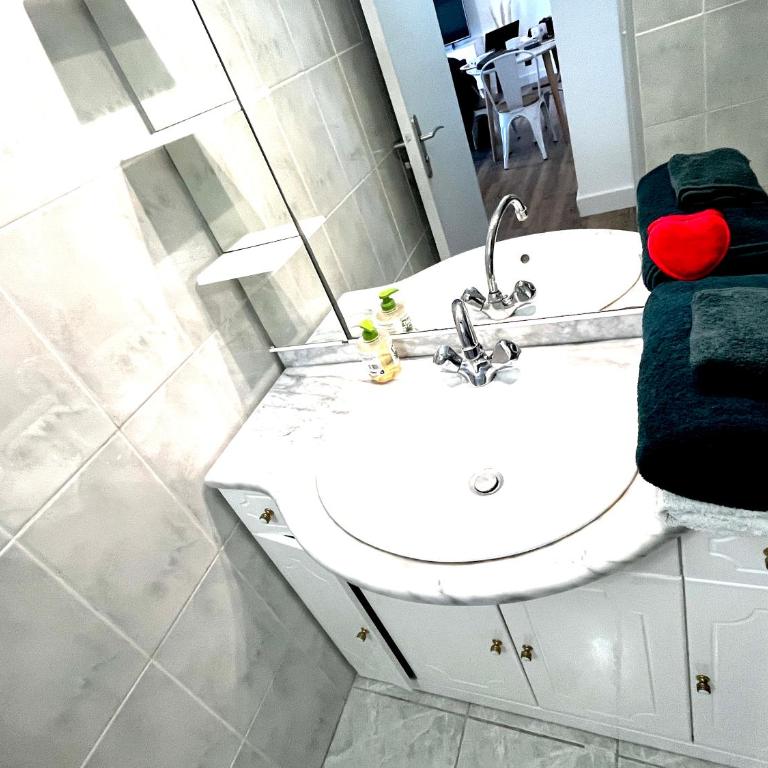 Le Cocon des Flots, Plage à pied et Parking privé - Appartement 1 Chambre Supérieur avec Balcon - 63
