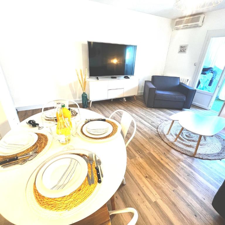 Le Cocon des Flots, Plage à pied et Parking privé - Appartement 1 Chambre Supérieur avec Balcon - 72