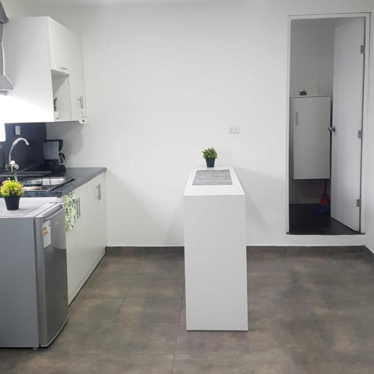 Acogedor y moderno mini-estudio en zona exclusiva - One-Bedroom Apartment - 1