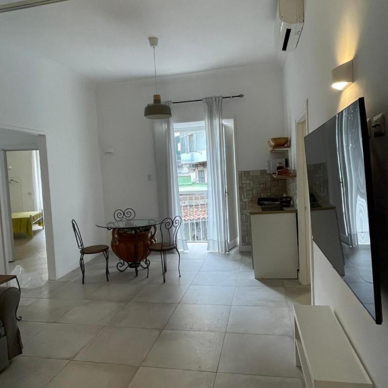 Terrazza Viviani - Appartamento con 2 Camere da Letto - 6