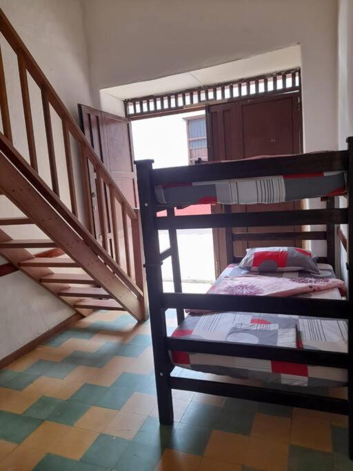 Apartaestudio cerca a parque Zapatoca - Apartamento de 2 dormitorios - 11