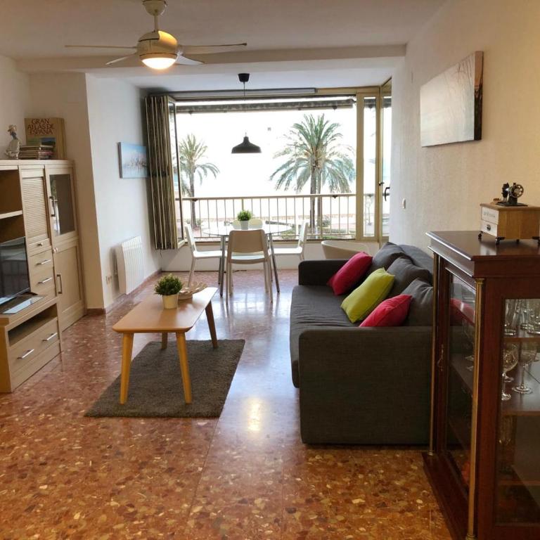Apartamento ARENSOL EN PRIMERA LINEA DE PLAYA - Two-Bedroom Apartment - 4
