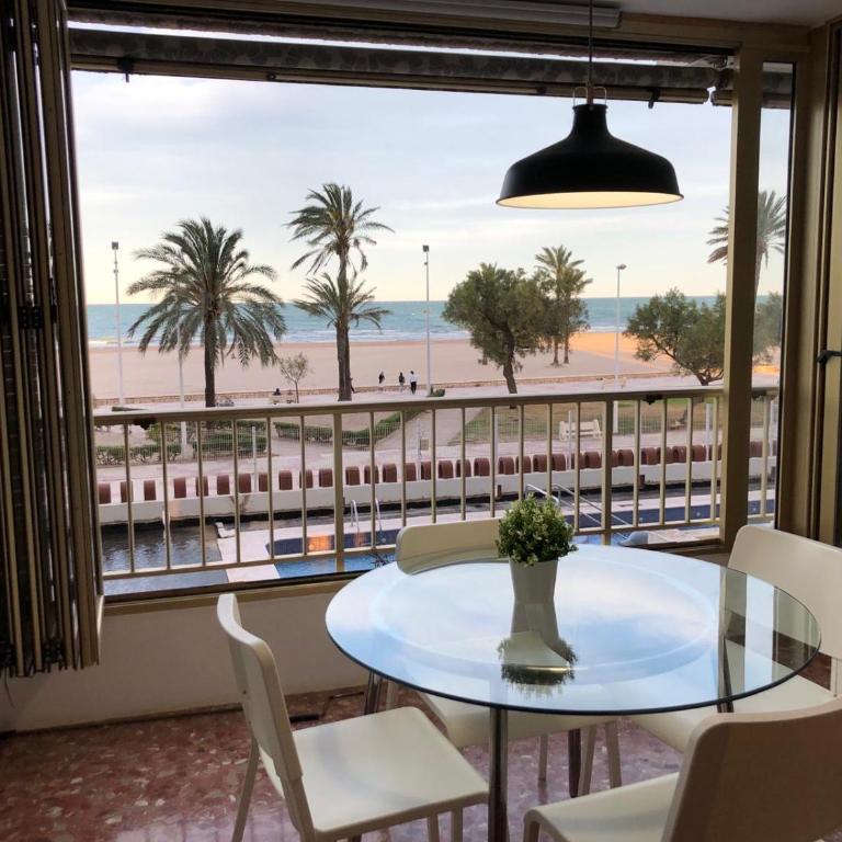 Apartamento ARENSOL EN PRIMERA LINEA DE PLAYA - Two-Bedroom Apartment - 3