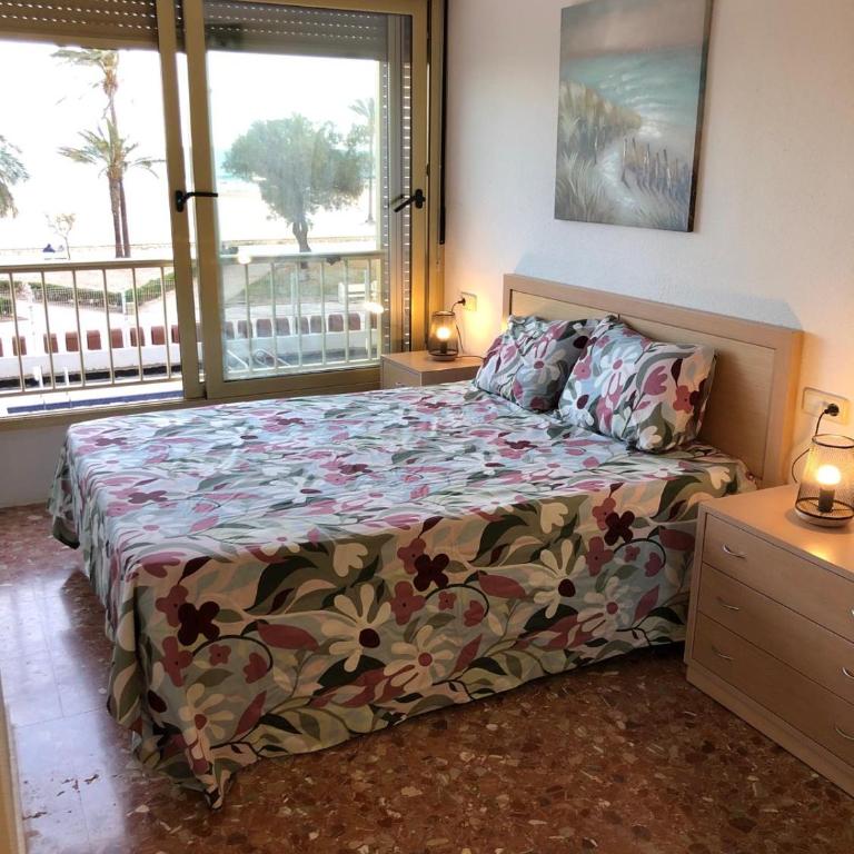 Apartamento ARENSOL EN PRIMERA LINEA DE PLAYA - Two-Bedroom Apartment - 2