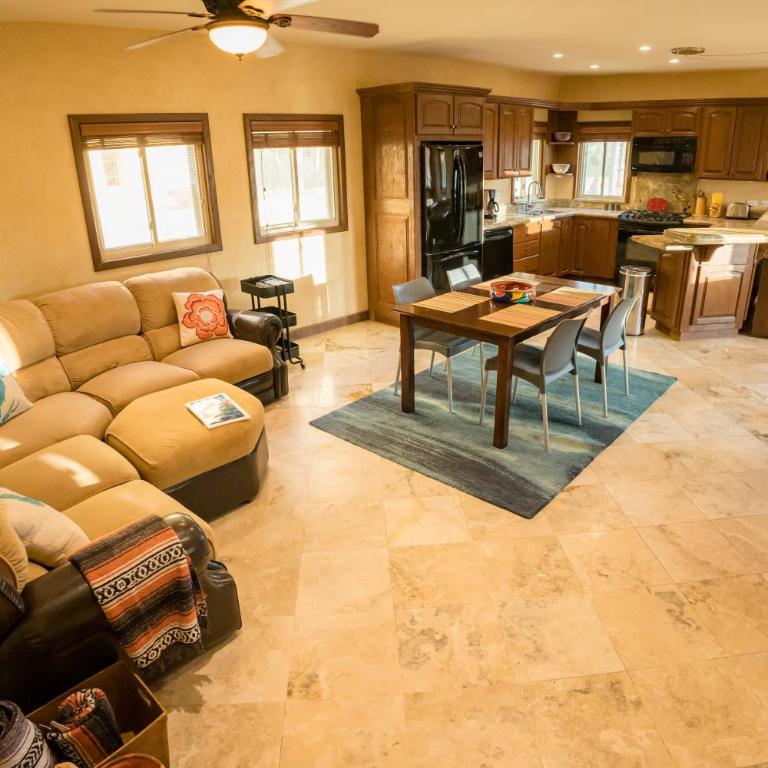 Cabo's Hidden Gem! Steps to the Marina or Beach - Apartamento de 2 dormitorios - 19