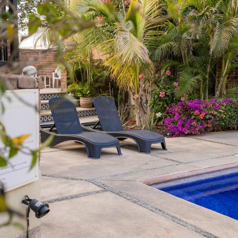 Cabo's Hidden Gem! Steps to the Marina or Beach - Apartamento de 2 dormitorios - 1