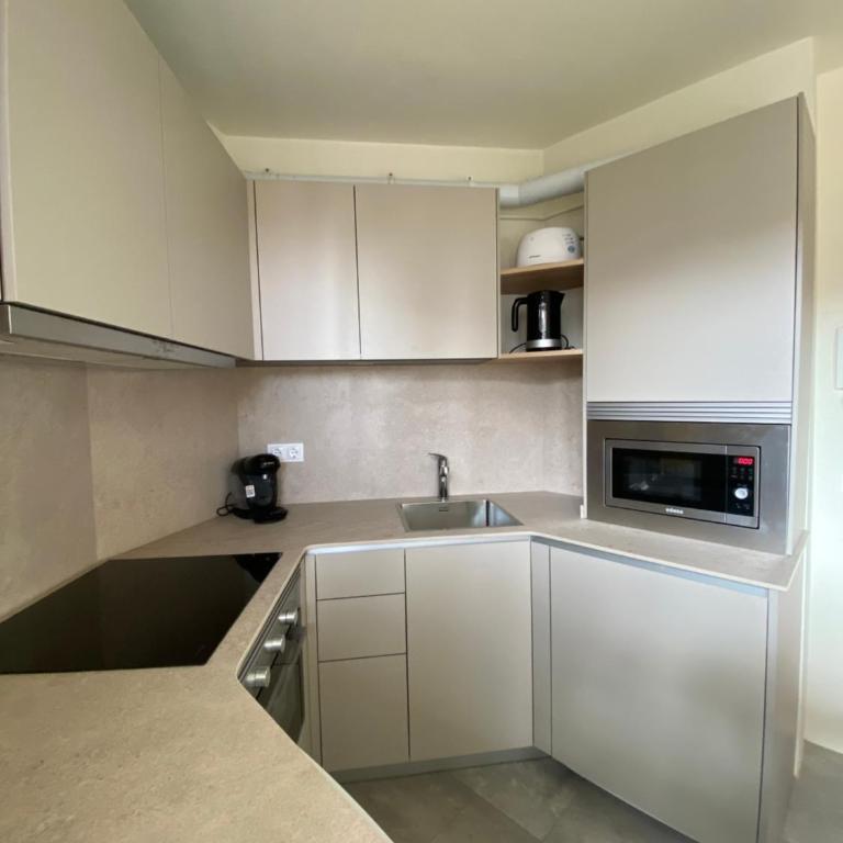 Las Brisas Del Puerto - Three-Bedroom Apartment - 15