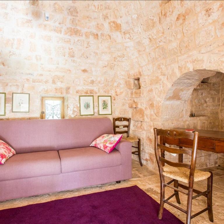 Trullo nel bosco, lungo il sentiero escursionistico ciclabile dell'acquedotto pugliese - Casa Vacanze - 3