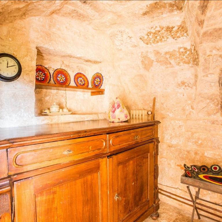 Trullo nel bosco, lungo il sentiero escursionistico ciclabile dell'acquedotto pugliese - Casa Vacanze - 6