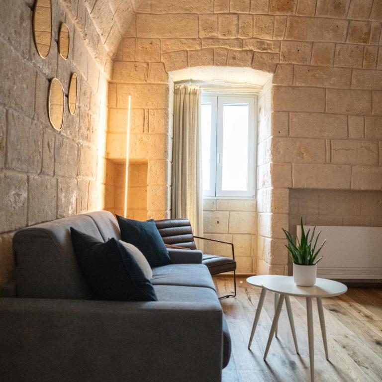 Innesto Rooms - Monopoli - Camera Queen con Vasca Idromassaggio - 1