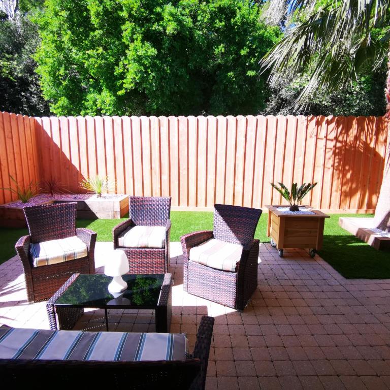Appartement 90 m2 avec parking terrasse balcons, proche du port et plages - Apartment mit 2 Schlafzimmern - 3