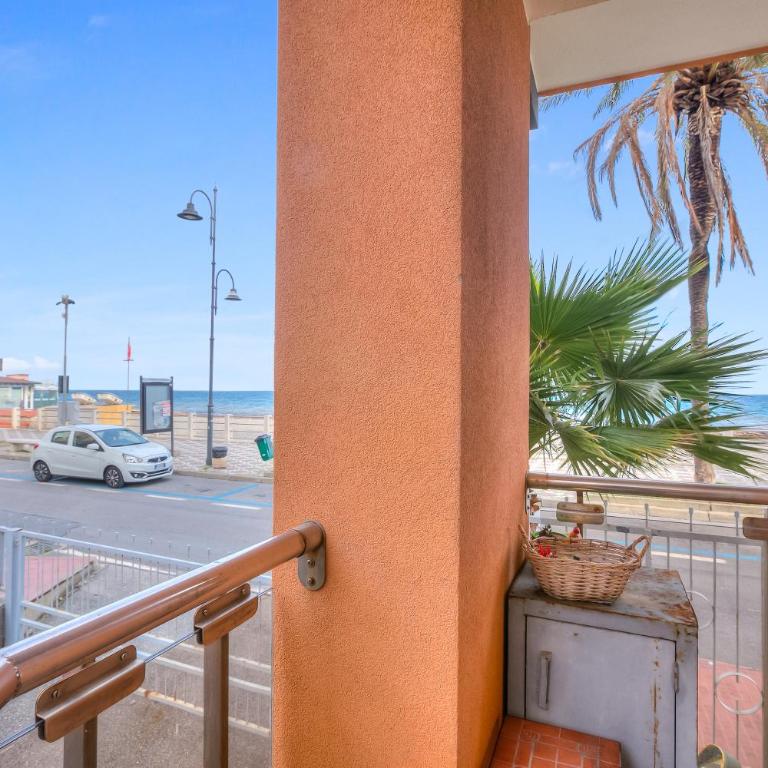 Mer Vivante - Front Beach with Balcony - Happy Rentals - Appartamento con Balcone - 18